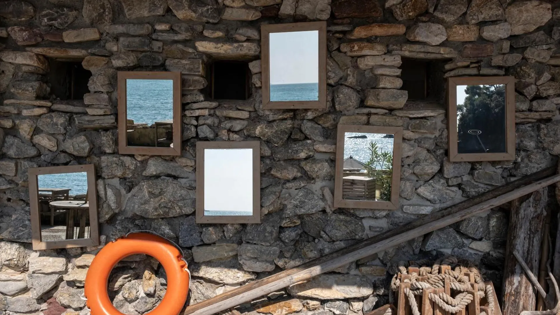 Bed and Breakfast Eco Del Mare Леричи 4*,  Италия