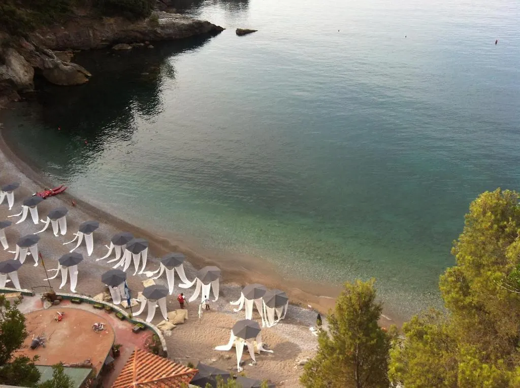 Bed and Breakfast Eco Del Mare Леричи 4*,  Италия